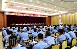 全面从严治警 打造高素质的政法队伍