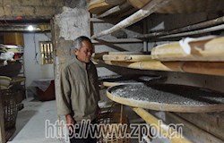 【走转改系列报道】养蚕“织”出致富路