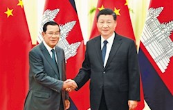 习近平会见柬埔寨首相洪森