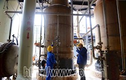 昭平县化工企业增加生产线支援战“疫”一线