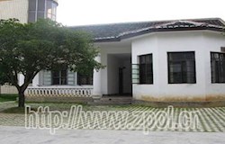 现代建筑简介---何武故居