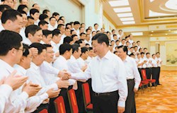 习近平会见全国优秀县委书记