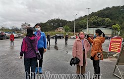 县四中开展开学前疫情防控应急演练