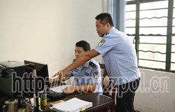 【寻红色印记 展人才风采】危险面前 党徽在考验中闪耀