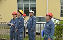 迎峰度夏保安全 防风渡汛护供电