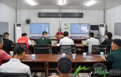 邹红英到走马镇宣讲党的二十届三中全会精神并调研重点工作