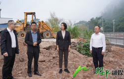 邹红英到仙回瑶族乡调研新型城镇化重点乡镇建设工作