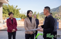 邹红英到昭平镇、仙回瑶族乡开展调研