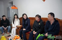 邹红英到昭平镇开展2025年春节慰问活动