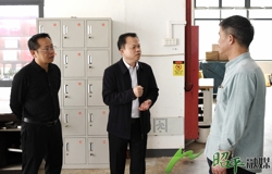 县领导深入企业开展走访调研