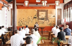 昭平县组织领导干部及家属到广西家教家风基地（贺州）开展传承好家风活动