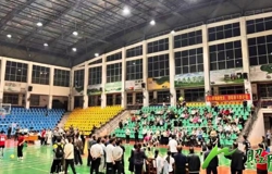 激情气排球赛 欢庆“五一”国际劳动节