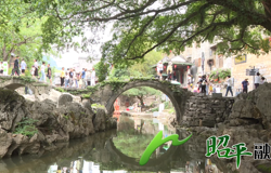 五一黄姚古镇文旅融合创新出彩 沉浸式文化秀引客入“画”