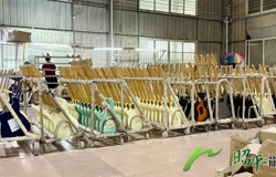 【乡村振兴看昭平】小吉他奏响国际大市场 月均产值突破200万元