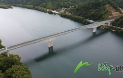 【四中全会精神在基层】五将镇桂江东岸产业路实现全线硬化贯通