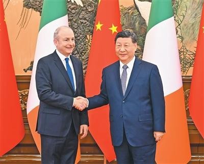 习近平会见爱尔兰总理马丁