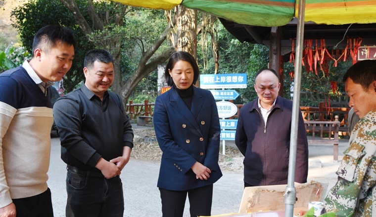 邹红英：筑牢防火屏障 守护绿水青山
