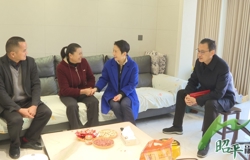 自治区总工会慰问团到昭平县开展2026年元旦春节送温暖慰问活动