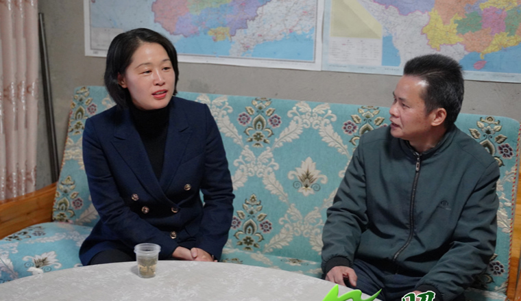 新春慰问送祝福 殷殷关怀传党恩